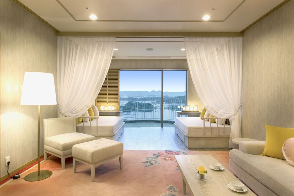 Suite Room, Non Smoking (2 Meals Included, Buffet Dinner)