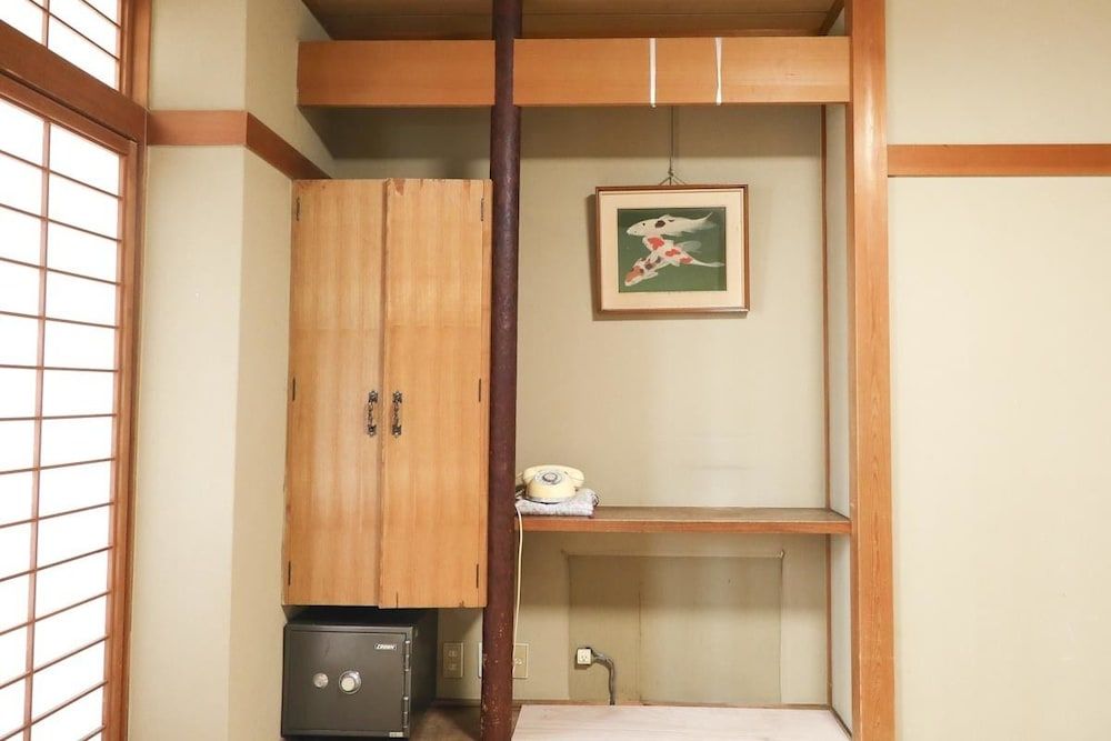 Twin Room, Shared Bathroom
