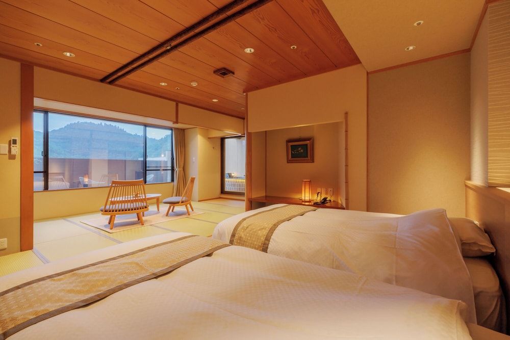 Main Building Rooftop Terrace + Scenic Outdoor Bath Western-Japanese Style Room [31]