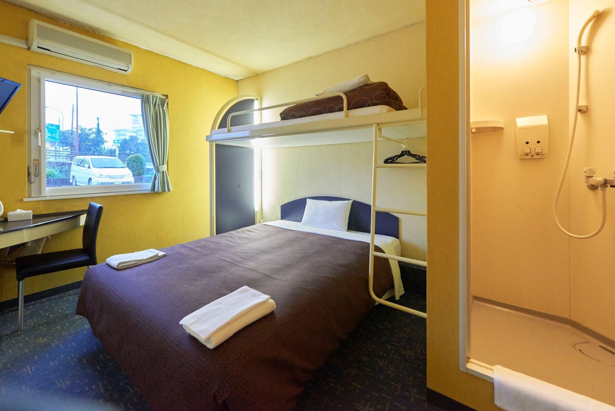 Deluxe Double Room with Shower