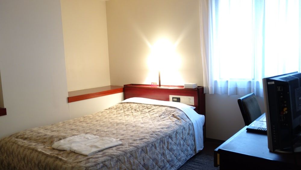 Double Room, Smoking