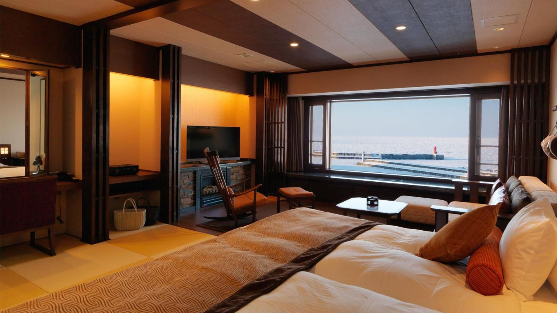 Okhotsk Club Japanese Modern Twin Room