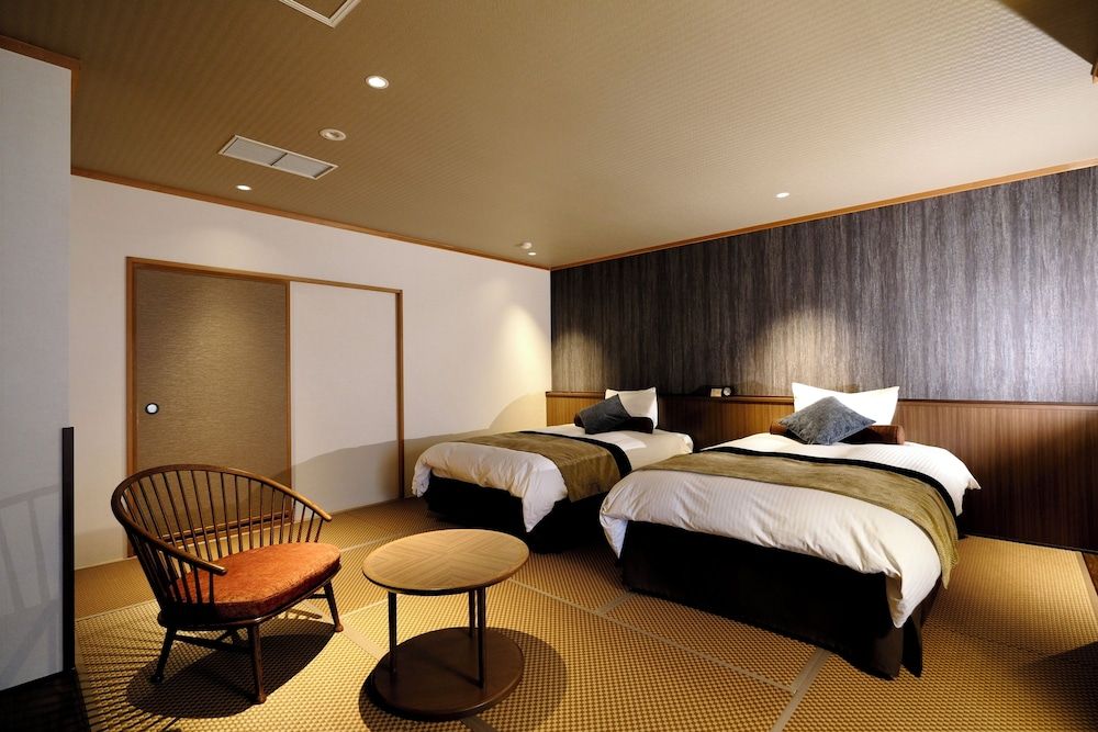Annex Modern Japanese Twin Room, Non-Smoking (Bed size 110 cm x 2 + Extra Bed, Up to 3 Guests)