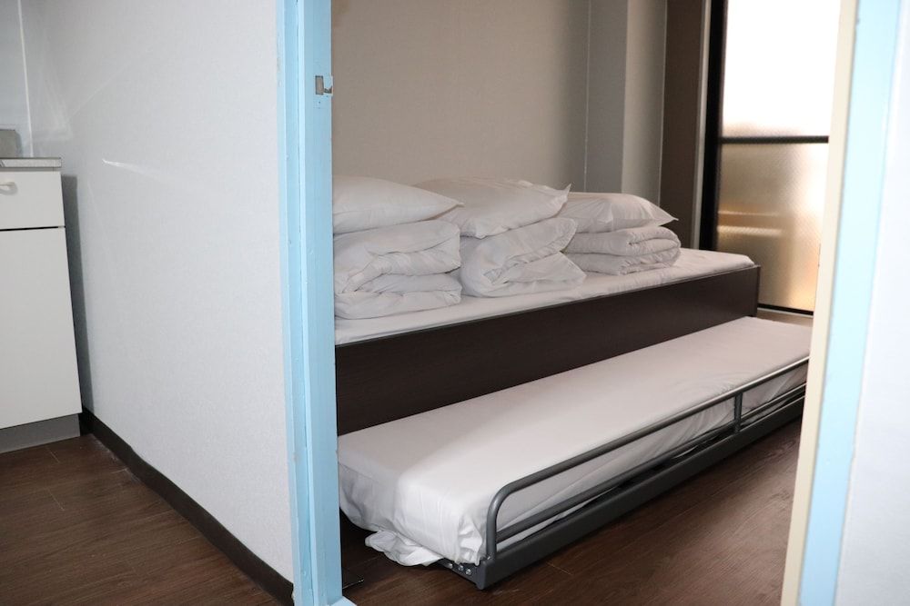 undefined Sophiearth Apartment 10