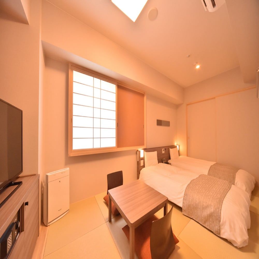 Traditional Twin Room W/4 nights Non Smoking(No cleaning)