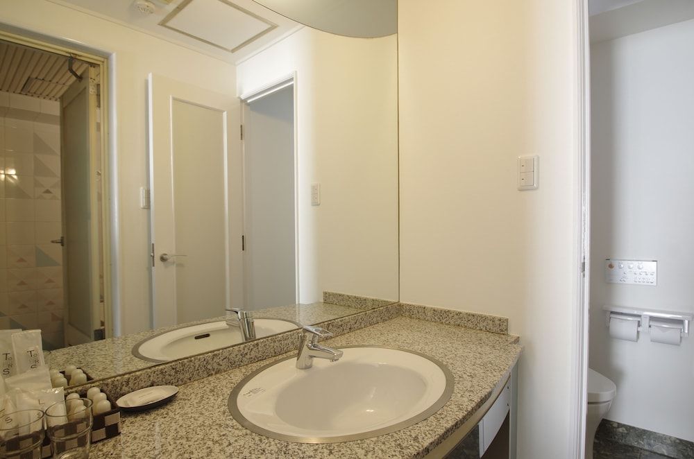 Hotel Imalle Yokohama Isezakicho - Hostel [Fully Flexible] Superior Twin Room NonSmoking 7