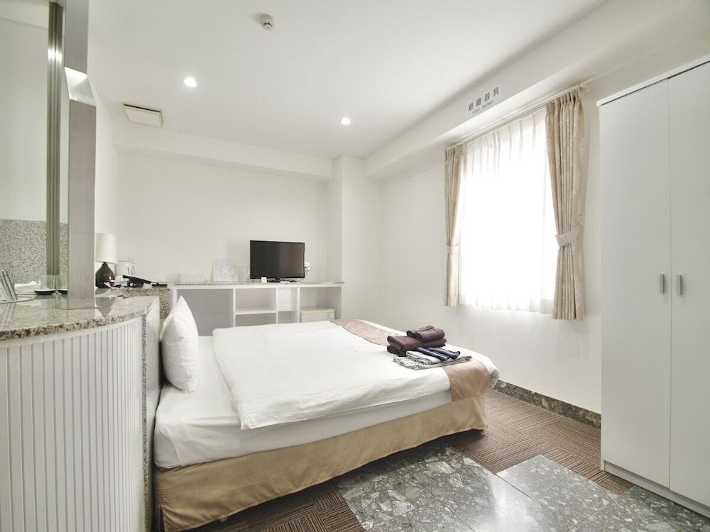 Hotel Imalle Yokohama Isezakicho - Hostel [Fully Flexible] Superior King Room NonSmoking 2