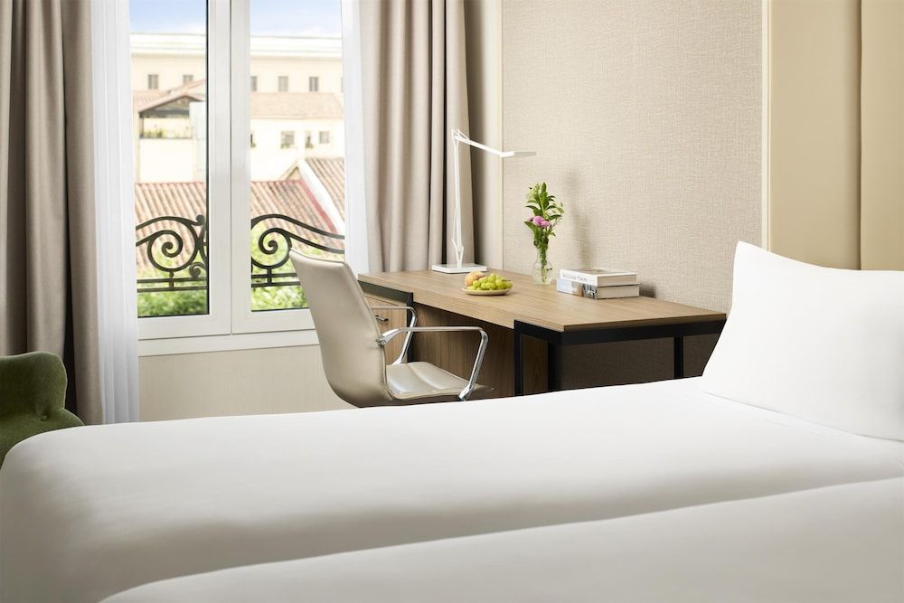 undefined NH Madrid Nacional 4