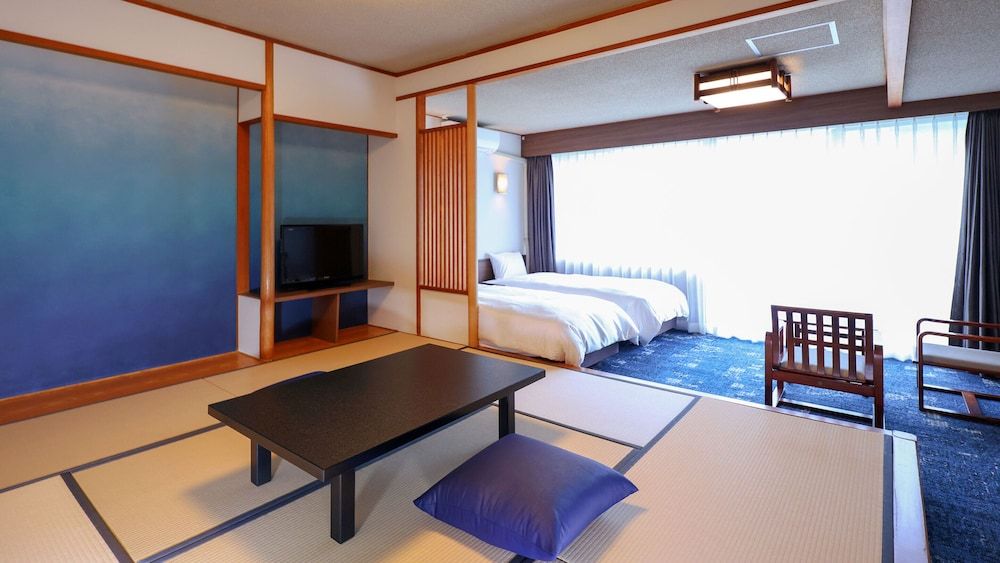 Standard Japanese-Western-Style-Room with 8 Tatami mats - Shower Only - Non-Smoking