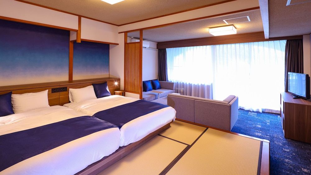Superior Japanese-Style Bed, Twin -Shower Only - Non-Smoking