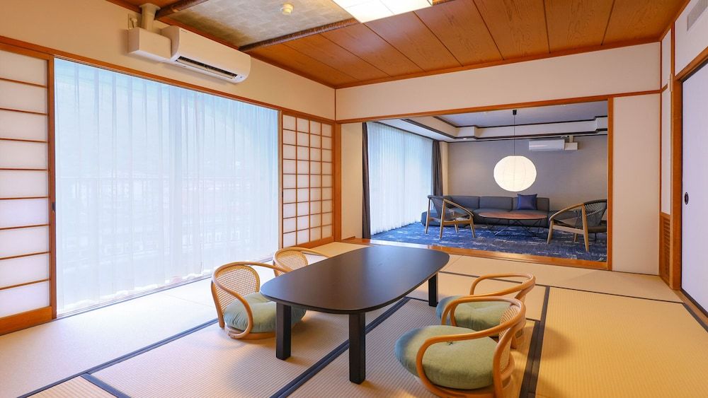 Suite Japanese-Style Room with 10 Tatami mats & Twin Room - Shower Only - Non-Smoking