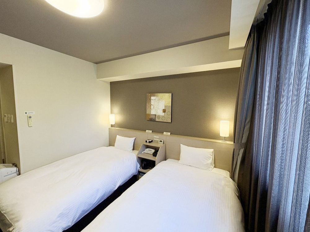 Hotel Route-Inn Annaka Twin Room, Smoking 2