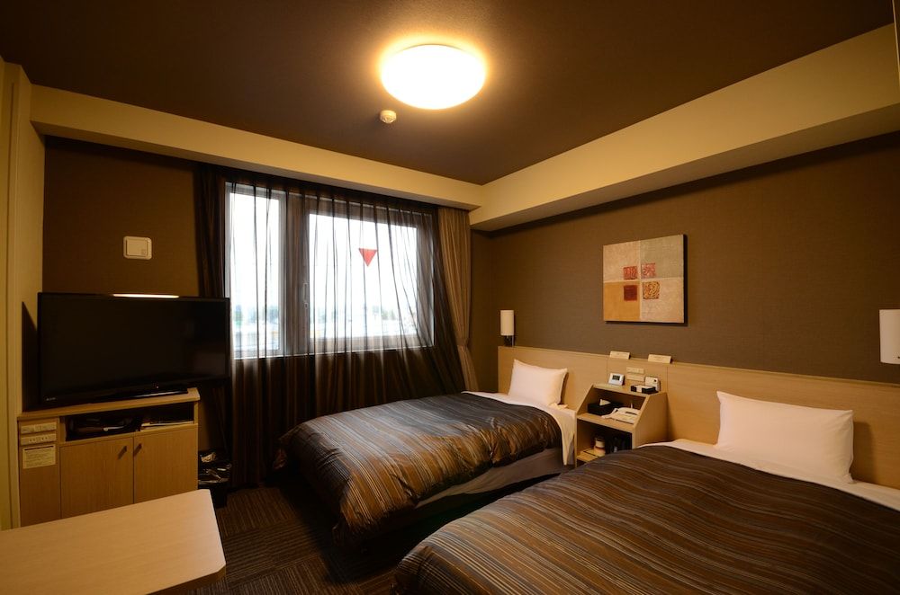 Hotel Route-Inn Annaka Twin Room, Smoking