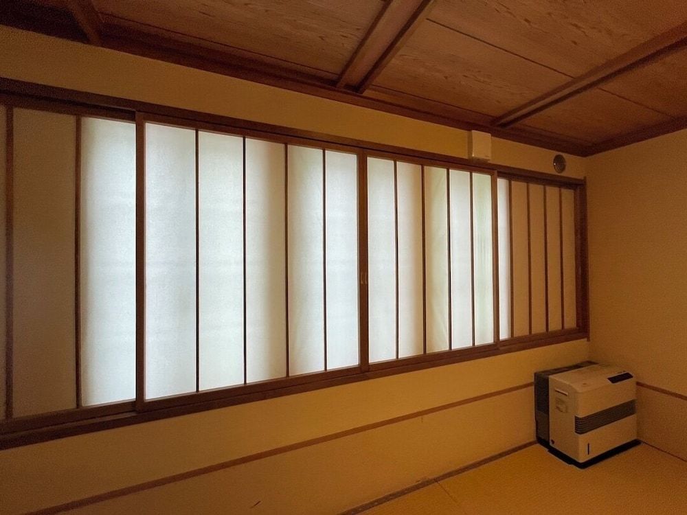 Japanese-style room 8 tatami mats, Non smoking