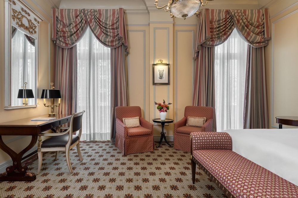 Hotel Grande Bretagne, a Luxury Collection Hotel, Athens Deluxe Room, 1 King Bed, Non Smoking, City View 5