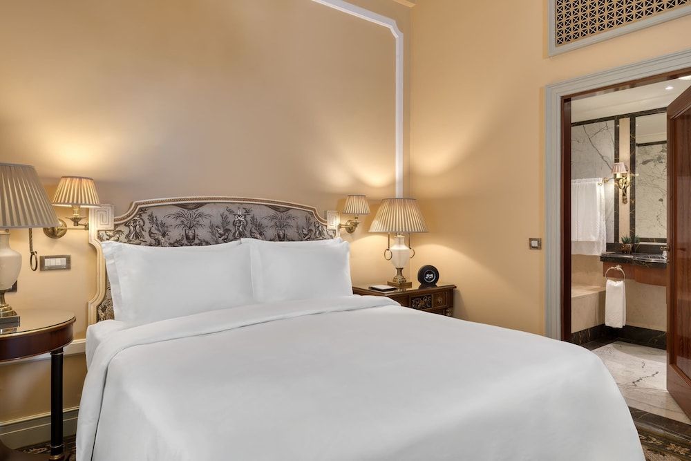 Deluxe Suite, 1 Bedroom, Non Smoking, Courtyard View