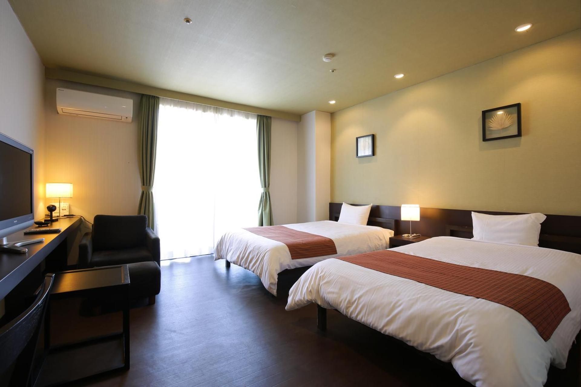 Standard Twin Room
