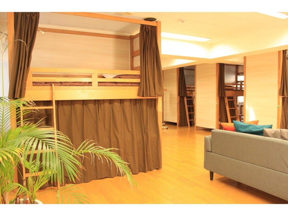 Western Style Mixed Dormitory