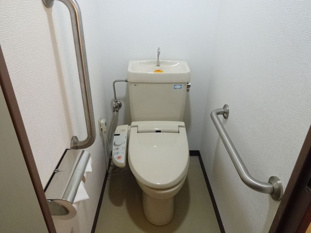 Japanese Style Room for 3 People with Bathroom Sink