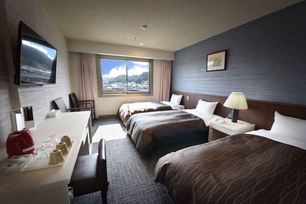 Standard Triple Room, River View