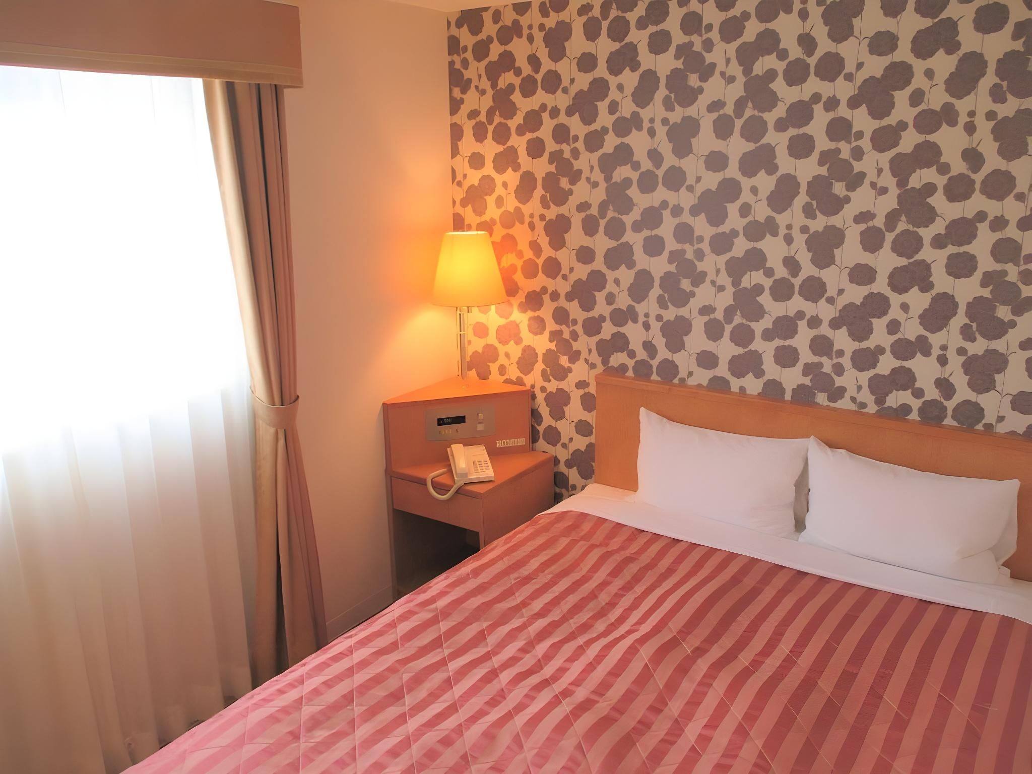 Double Room with Shower - Smoking
