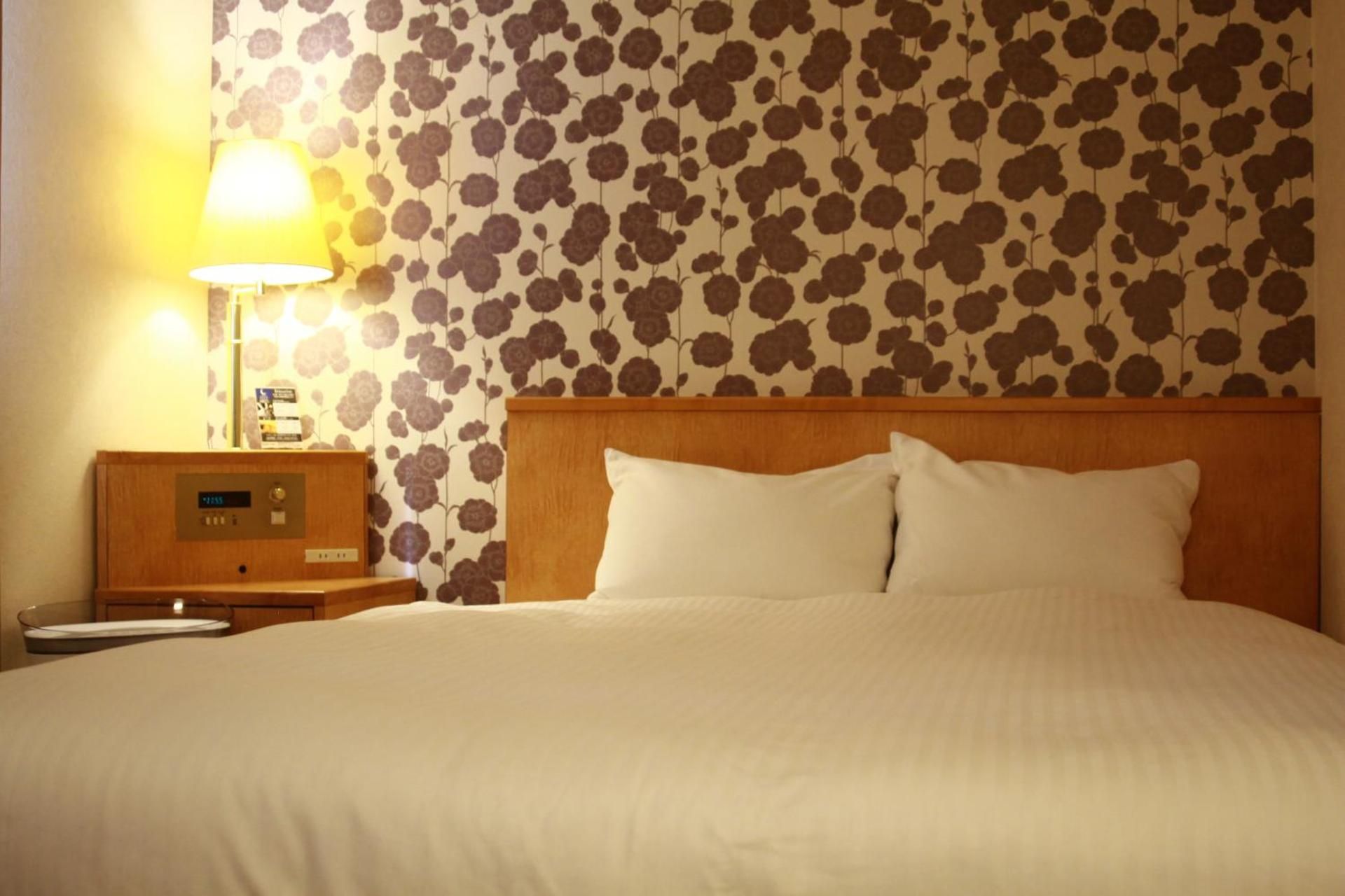 Small Double Room - Non-Smoking