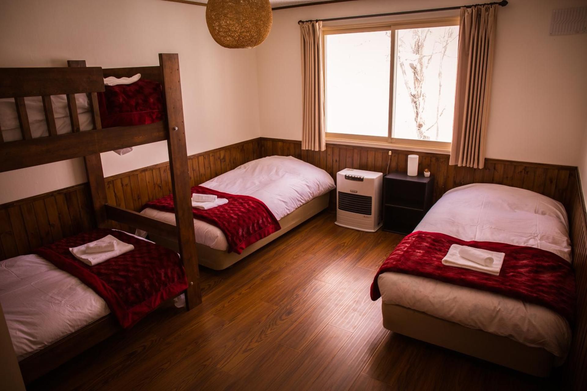 Quardruple Bed Room