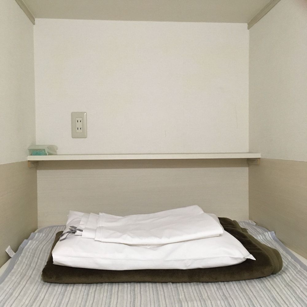 undefined 1 Night 1980 Hostel Tokyo 8