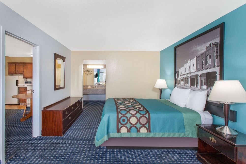 Room, 1 Queen Bed, Non Smoking