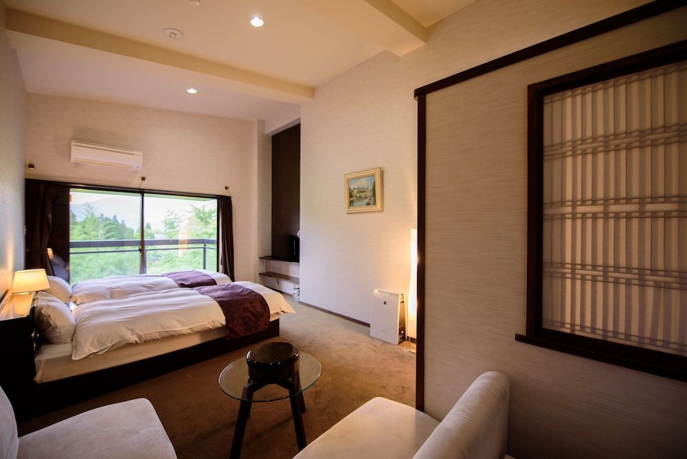 Twin Room with Mountain View