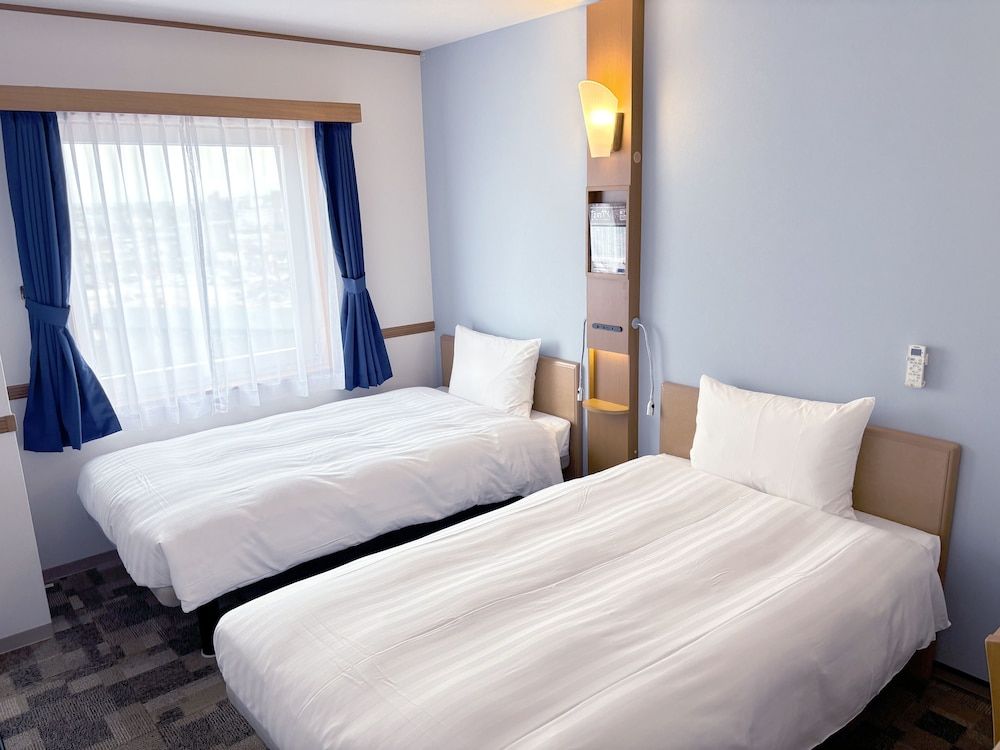 Standard Twin Room, Smoking