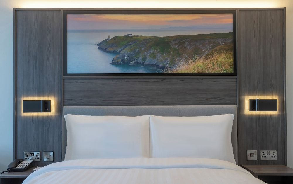 Clayton Hotel Dublin Airport Central Deluxe Double Room