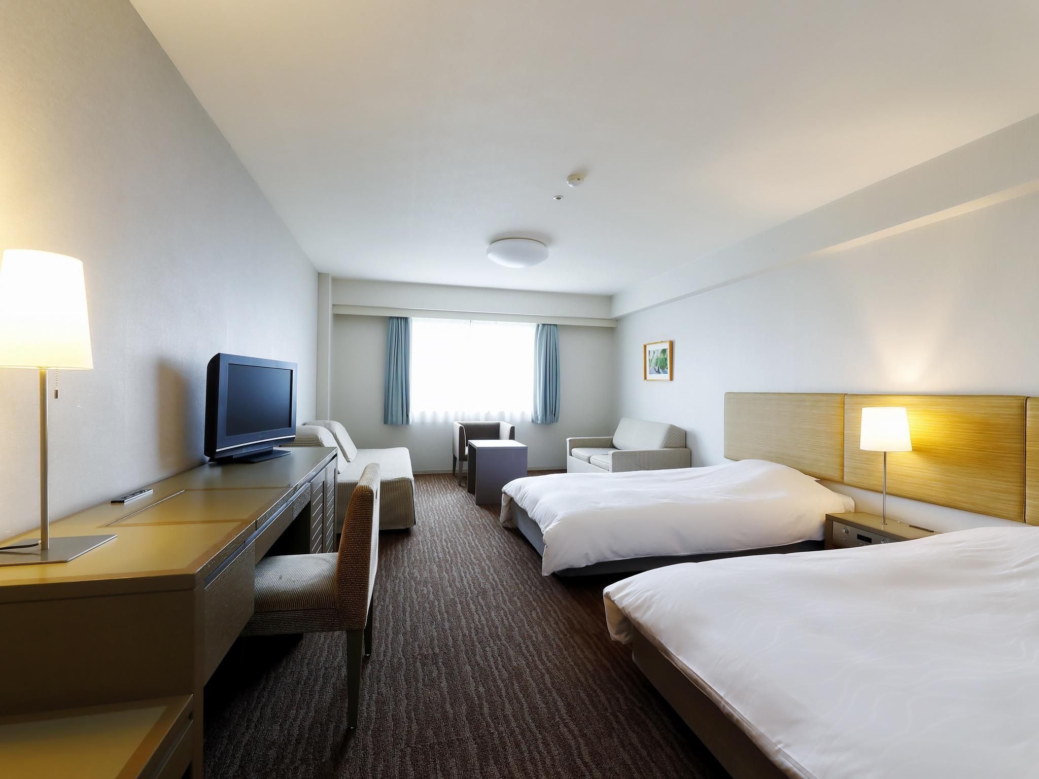 Classic Room with 2 single beds, Forest view.