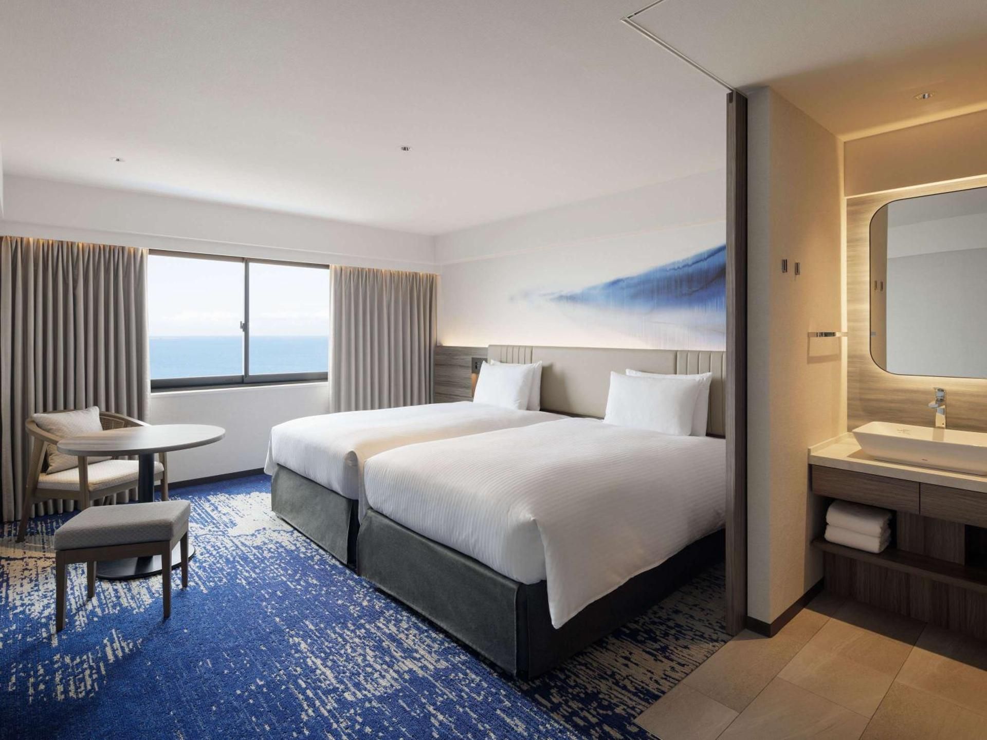 Superior twin room with forest view