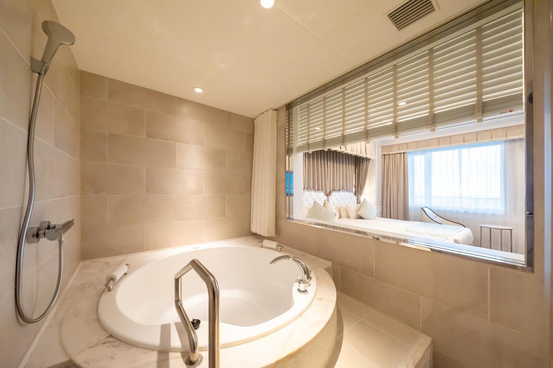 Premium Suite Room