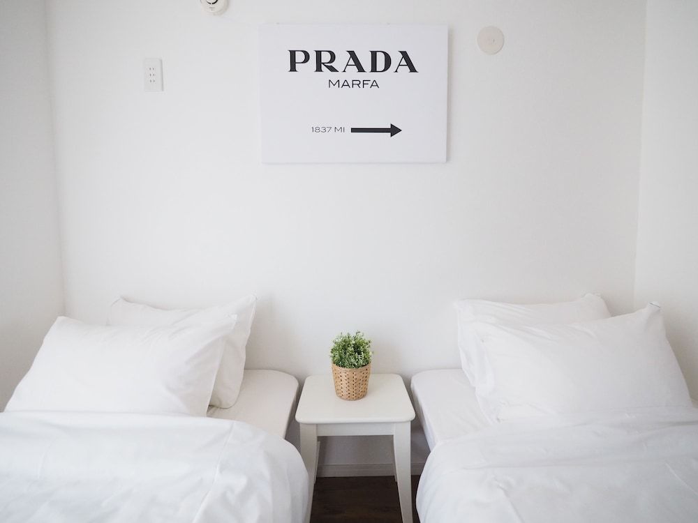 undefined Living CUBE Tabata Station