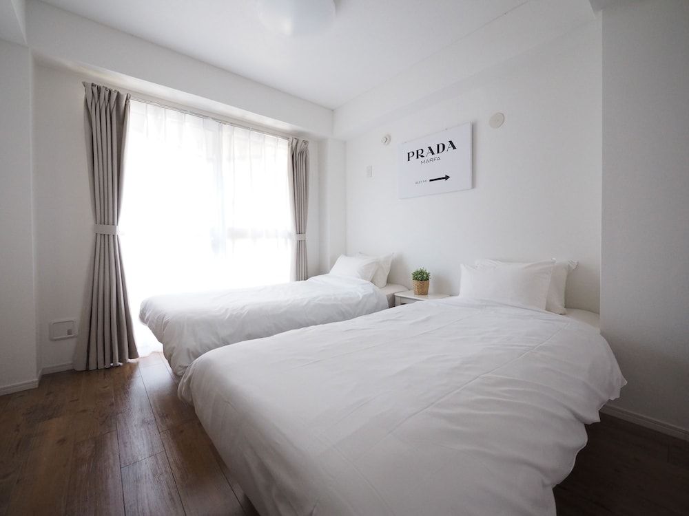 undefined Living CUBE Tabata Station 9