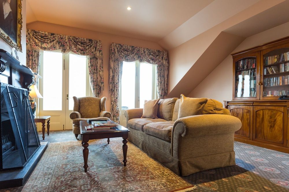 Chateau Yering Hotel Yering Suite 10