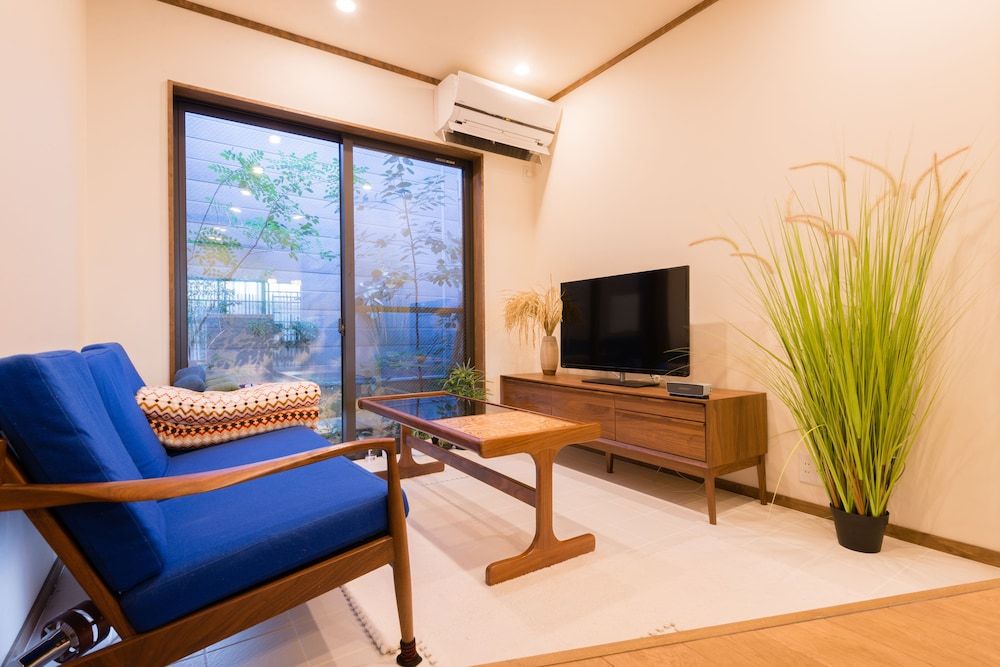Your Pavilion near Kinkakuji Furnished townhouse (for 1 group) with island kitchen and free bicycles 13