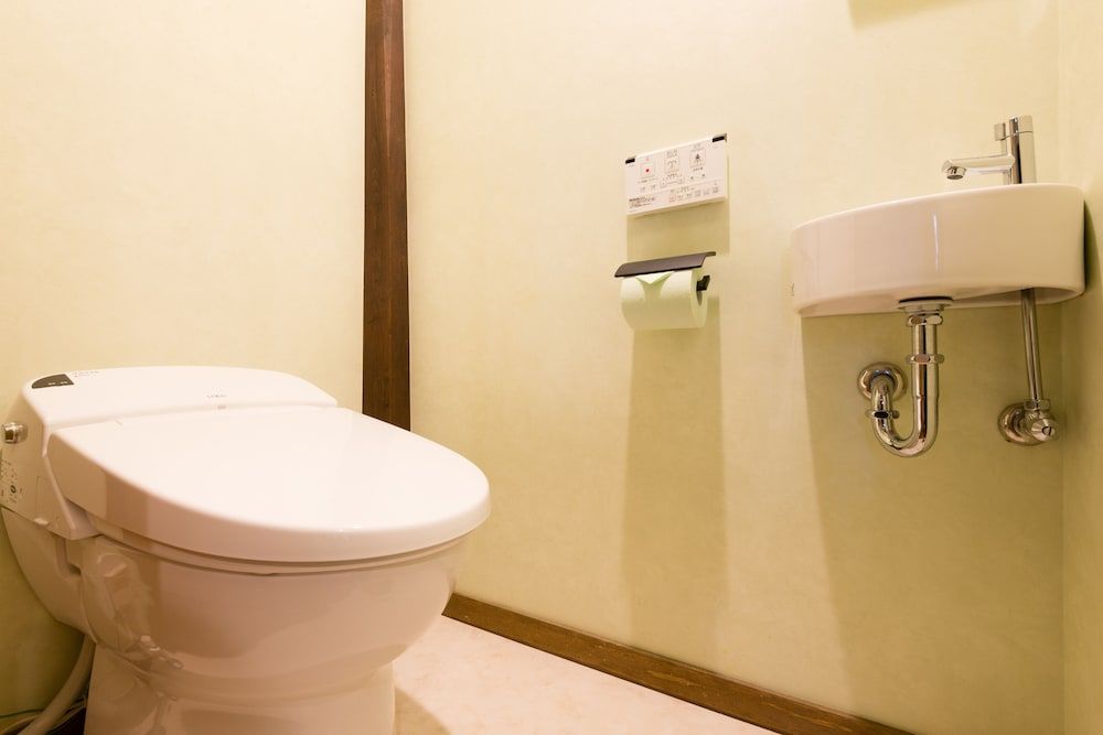 Your Pavilion near Kinkakuji Furnished townhouse (for 1 group) with island kitchen and free bicycles 12