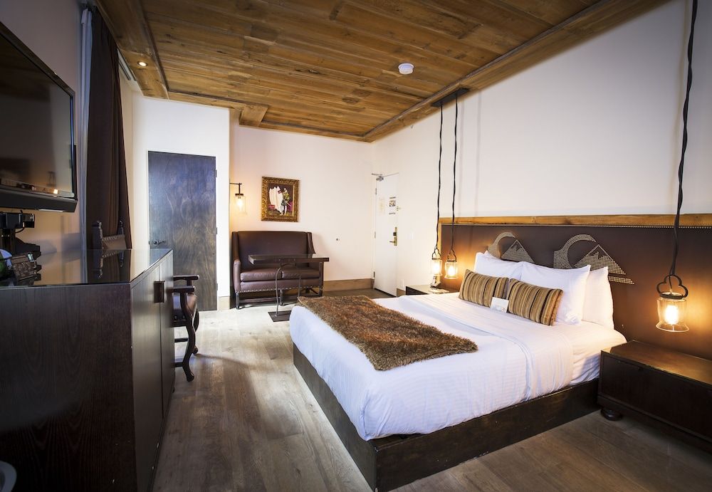 La Casa del Camino Casa Surf Room