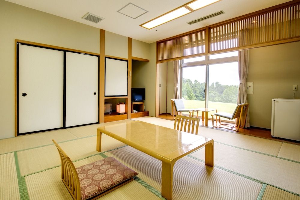 Relax Japanese Style Room with Private Toilet, 10 Tatami-mats