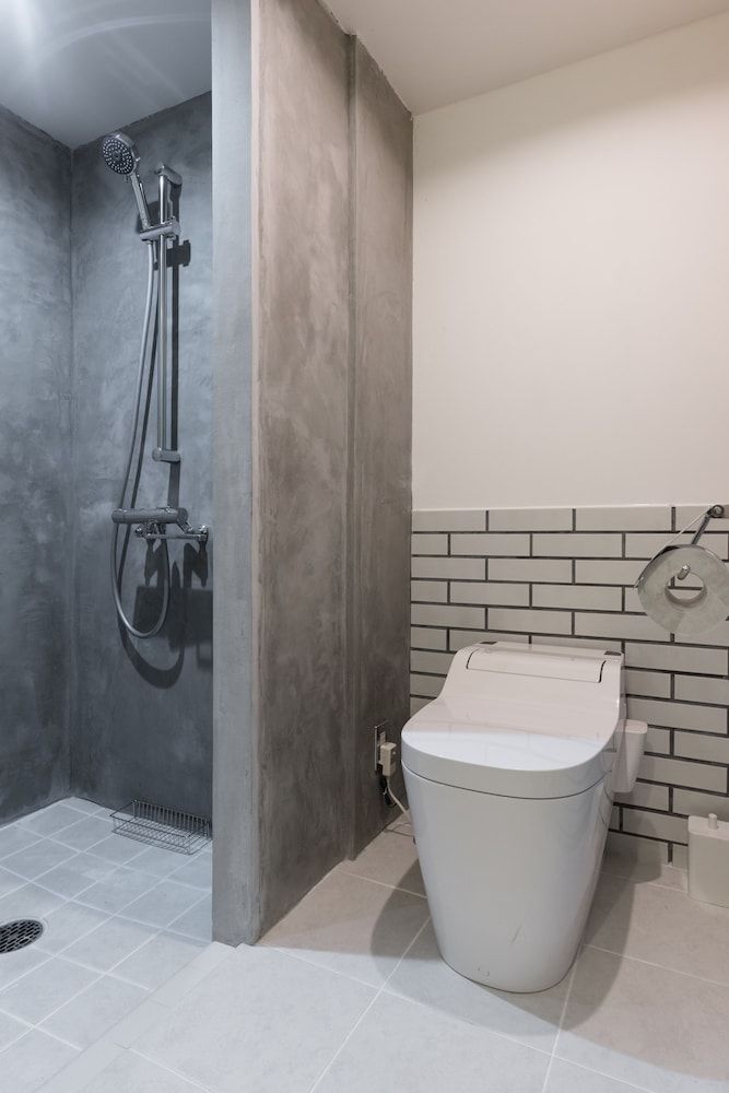 ARTIST HOTEL - BnA HOTEL Koenji "Into the Foreign" by Yohei Takahashi 7