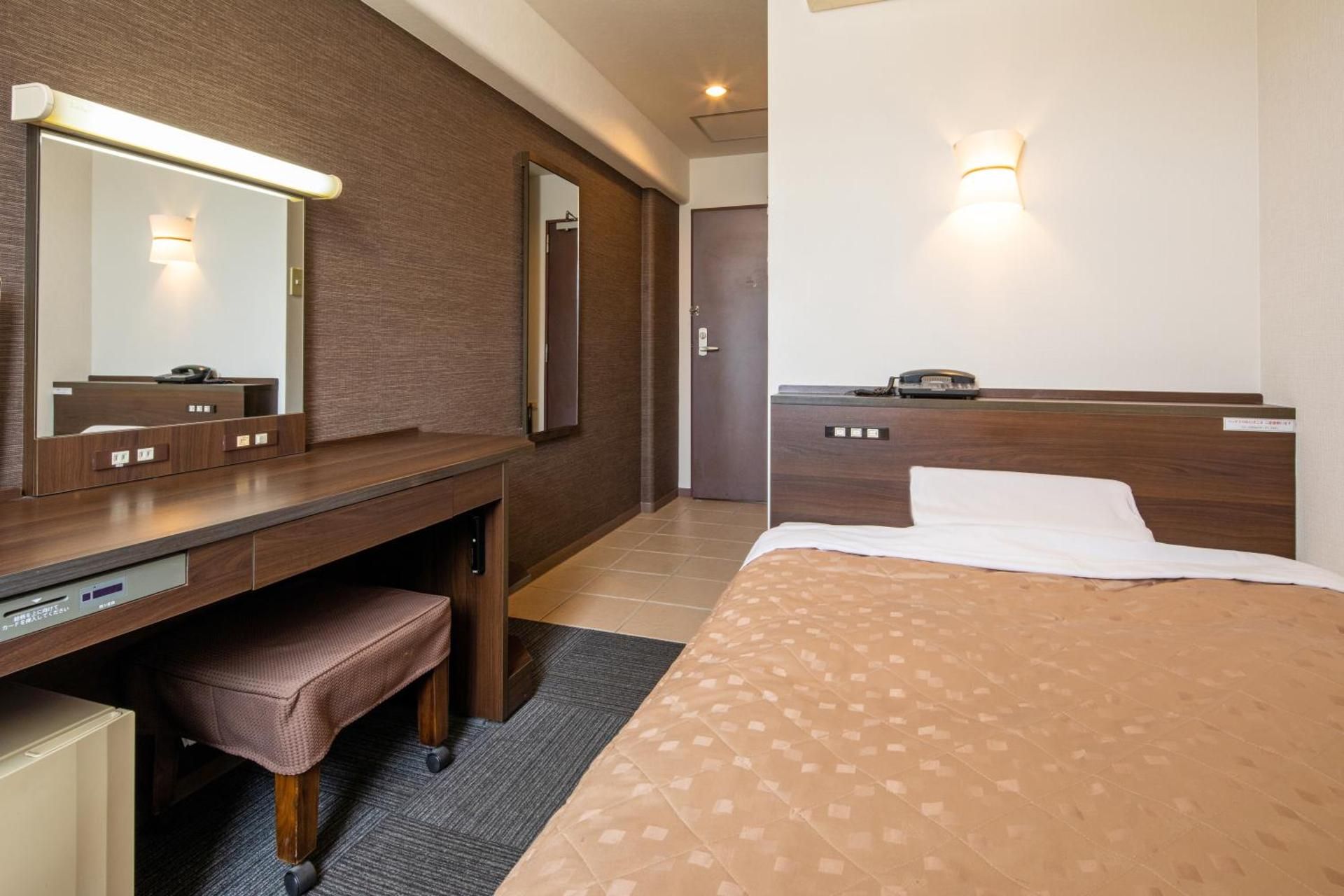 Double Room with Small Double Bed - Smoking