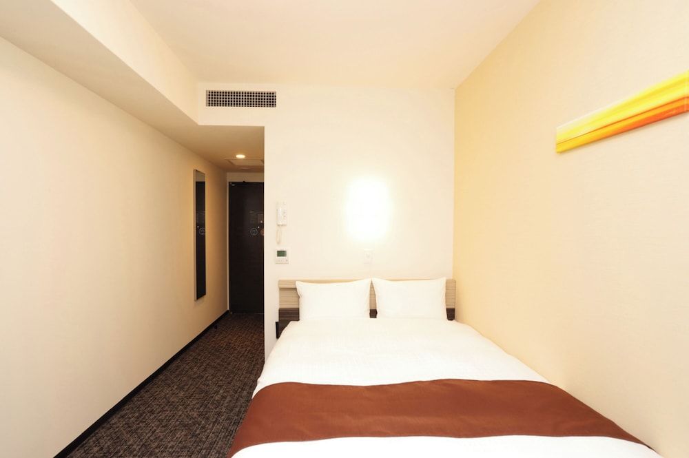 Standard Double Room, Smoking