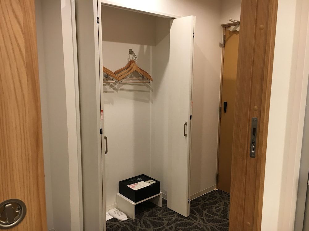 Sakura Garden Hotel Standard Twin Room, Non Smoking 10