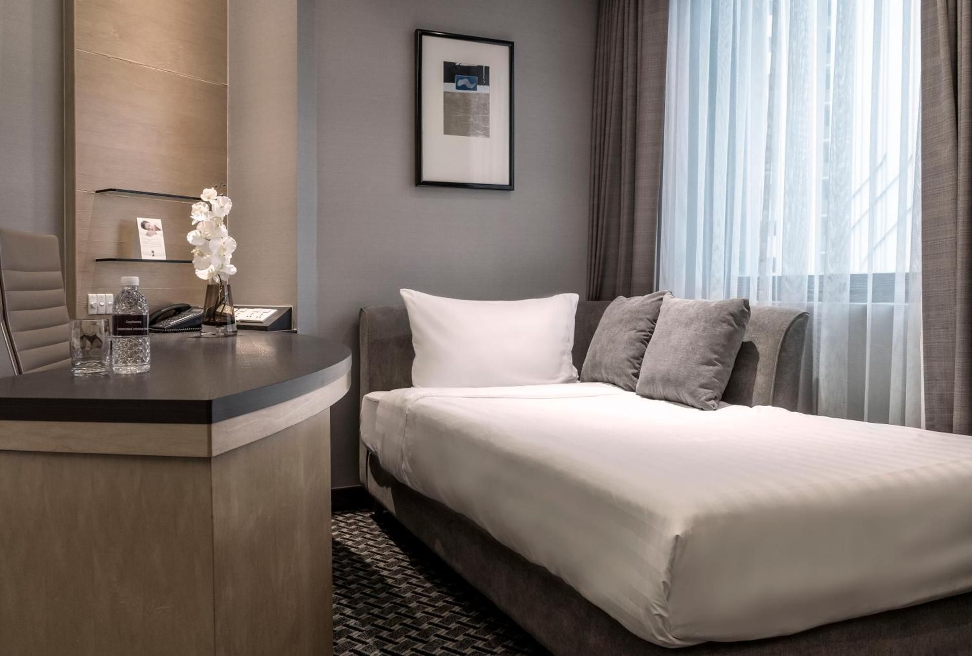 Club Premier with One King Bed and One Sofa Bed