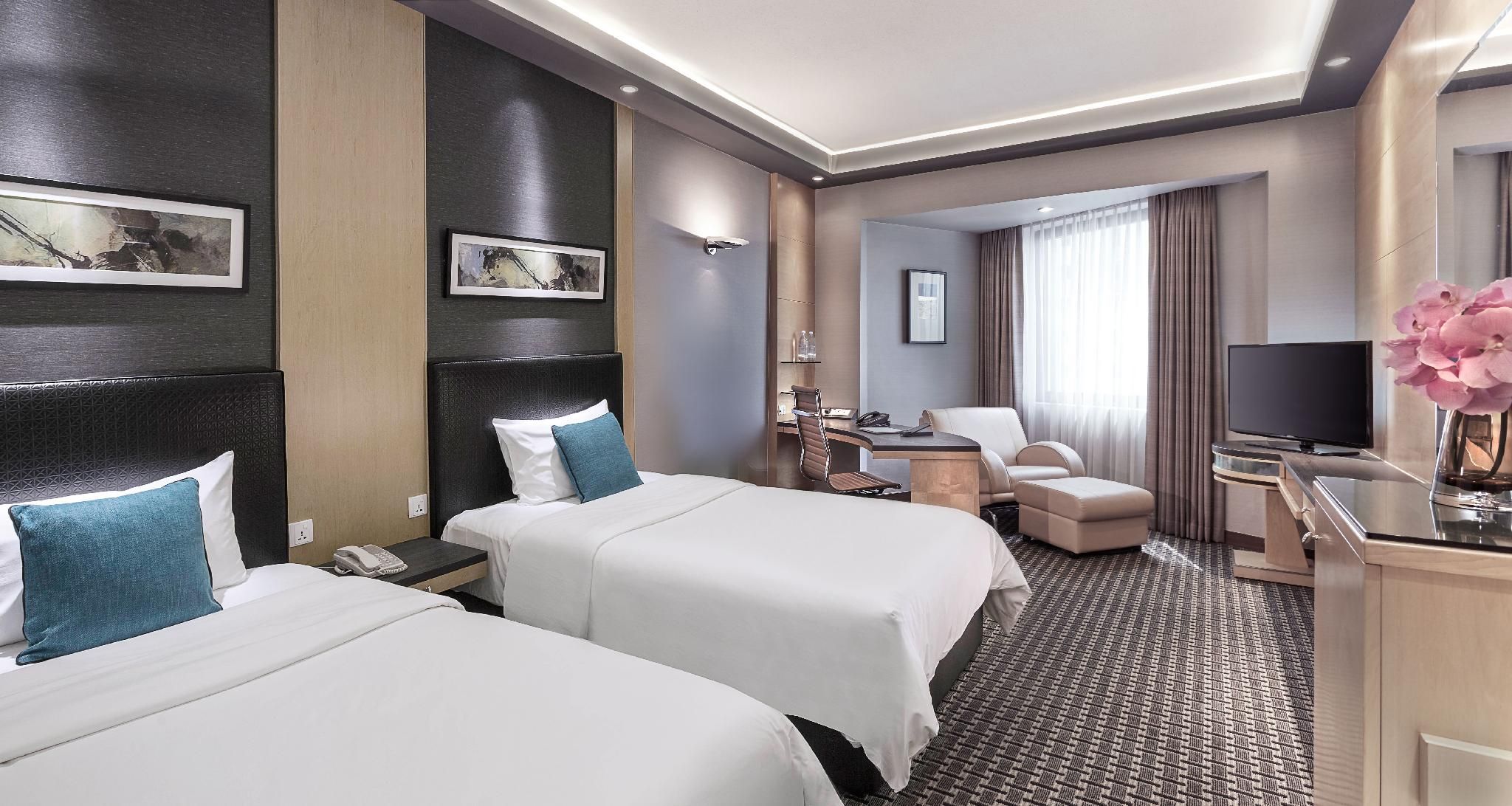 Club Premier Twin Room