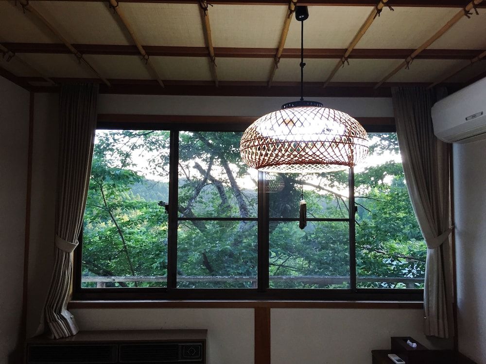 Japanese-Style Room (Check In Until 18:00)