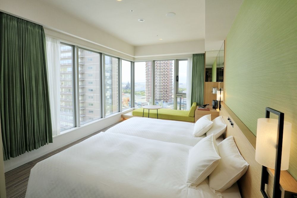 Corner Twin Room with Sofa Bed, High Floor, Non Smoking